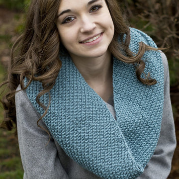 Cascade Yarns A208 Groovin' Cowl (Free)