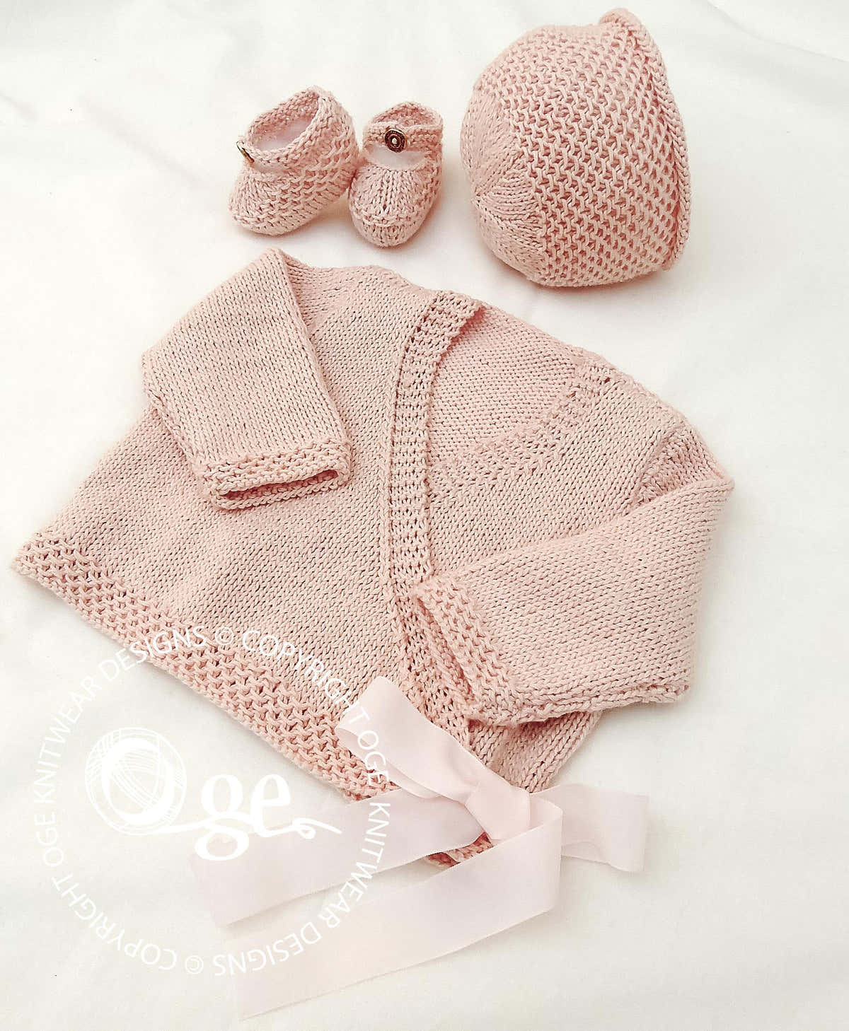 Ballerina Top with matching bonnet and shoes P028