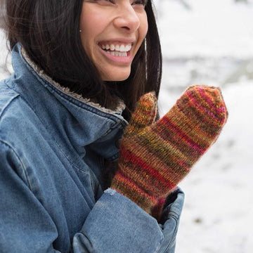 Ruza Mittens Knitting Pattern