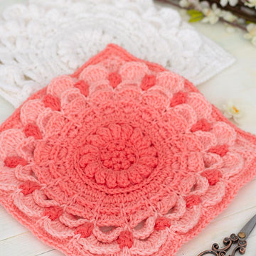 Zinnia Blossom 12-inch Square