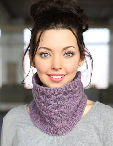 Cabled Cowls in Plymouth Yarn Tuscan Aire - f725 - PDF
