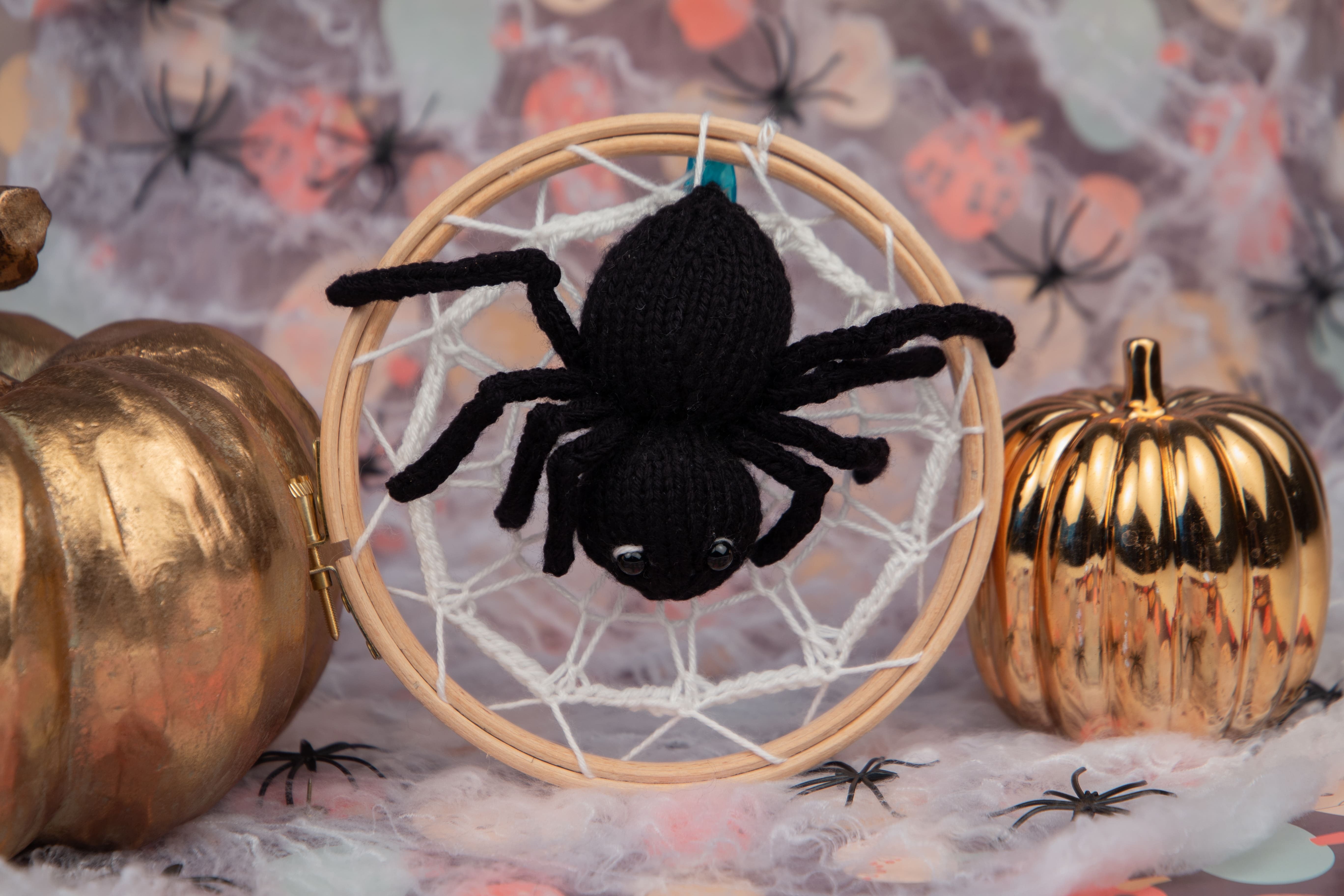 Deramores Spider and Web Toy Knitting Pattern