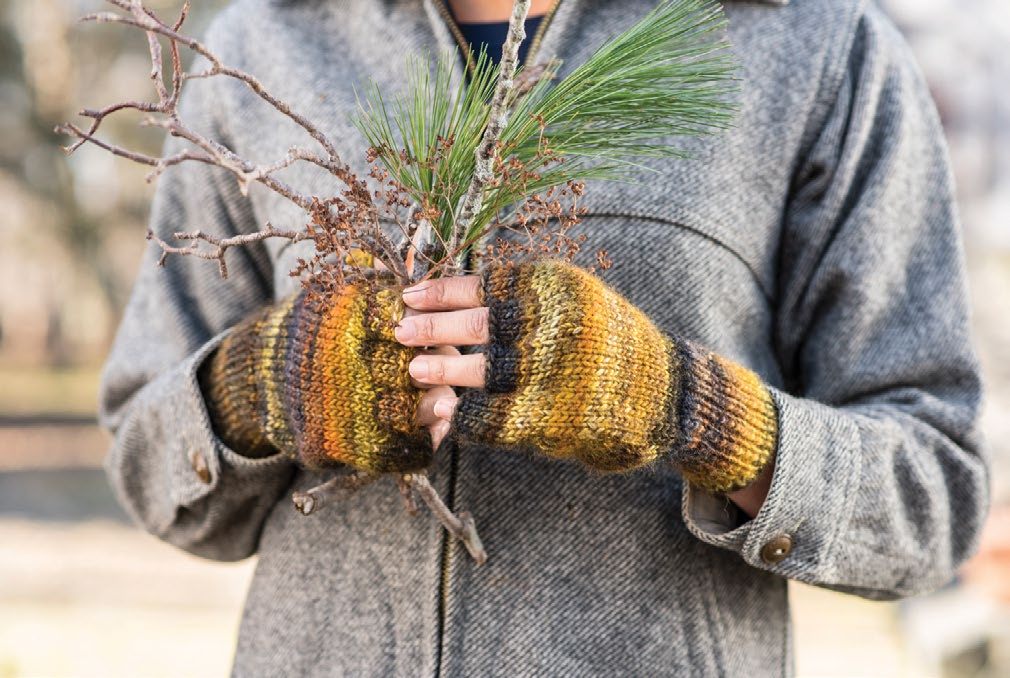 Bao Mittens in Berroco Millefiori - 392-4 PDF