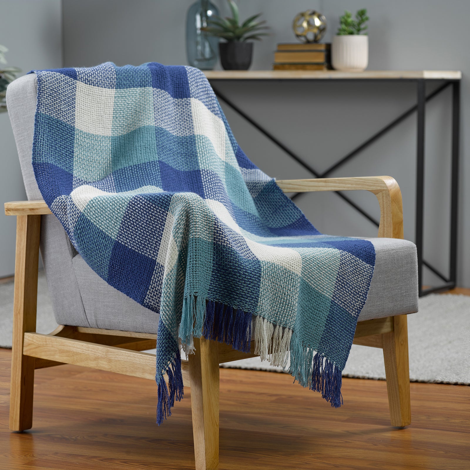 Valley Yarns #261 Buffalo Plaid Throw