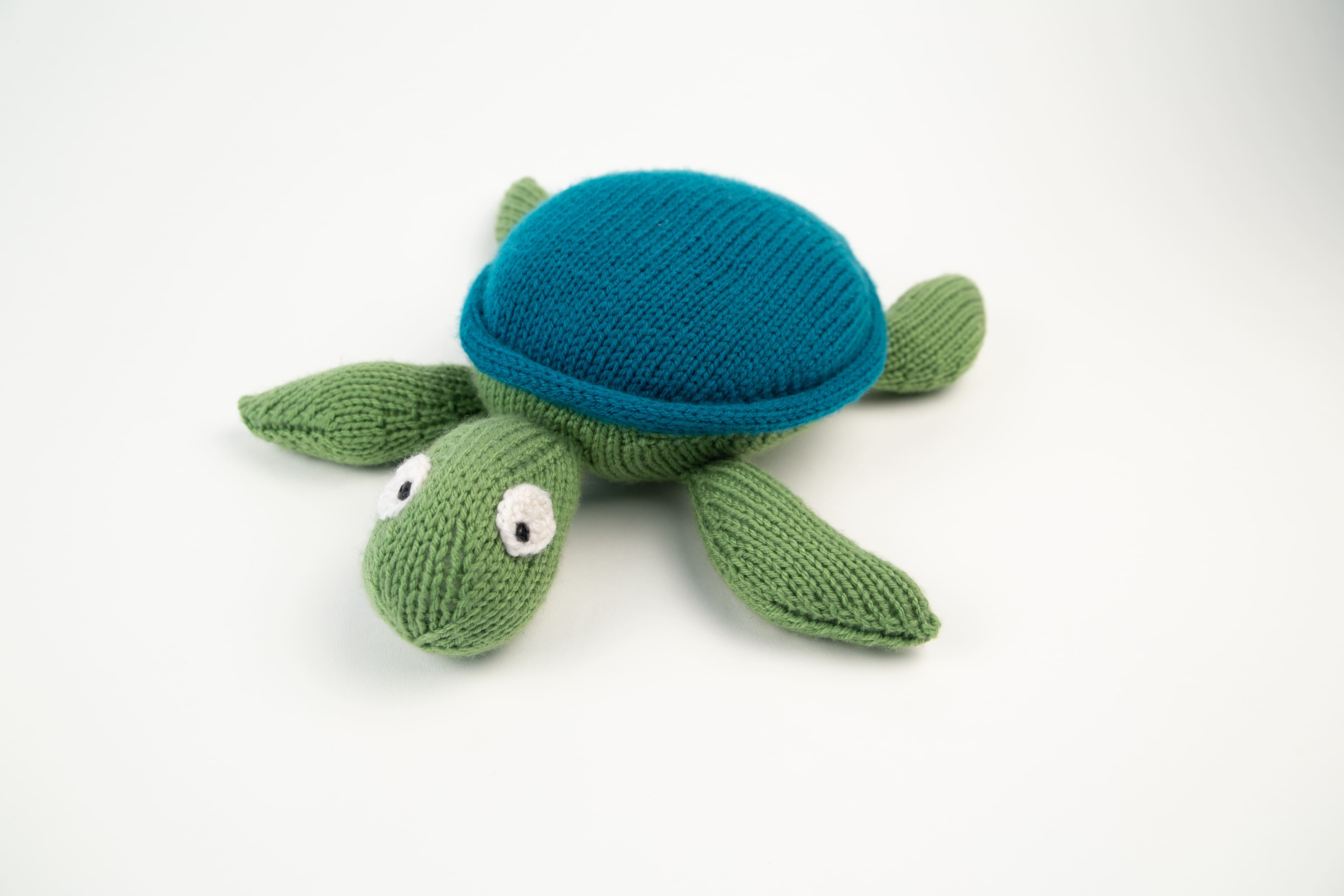 Deramores Tiffany the Turtle Toy Knitting Pattern