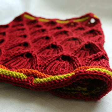 Mysteriosa Cowl