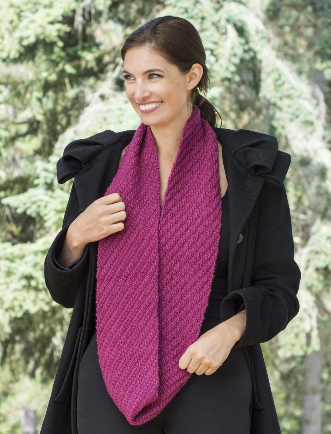 Cascade Yarns W Lightning Grid Scarf Crochet Pattern