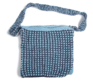 Deramores Bee Stitch Bag Knitting Pattern