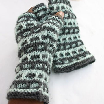 Friday Street Fingerless Mitts