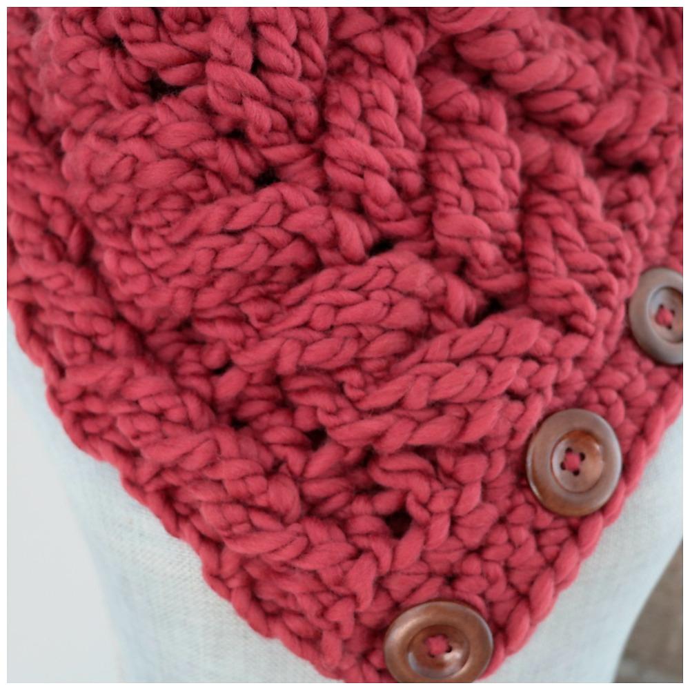 Caitlin's Cabled Cowl