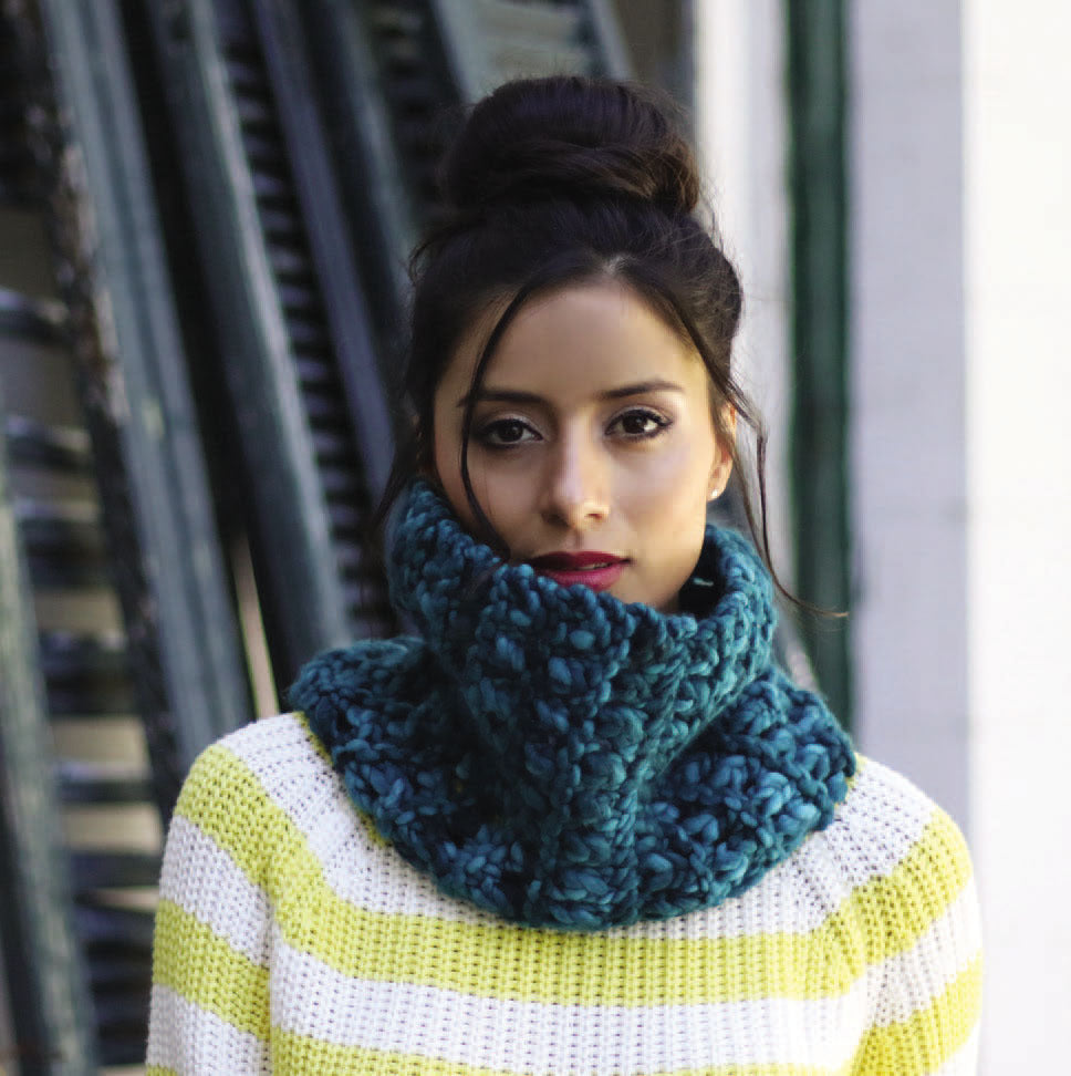 Treillage Cowl Knitting Pattern