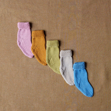 Debbie Bliss Super Simple Baby Socks in Baby Cashmerino PDF