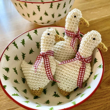 Shaker style goose