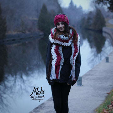Bulky & Wavy Fringed Scarf