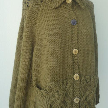 #138 Covetable Cabled Cape