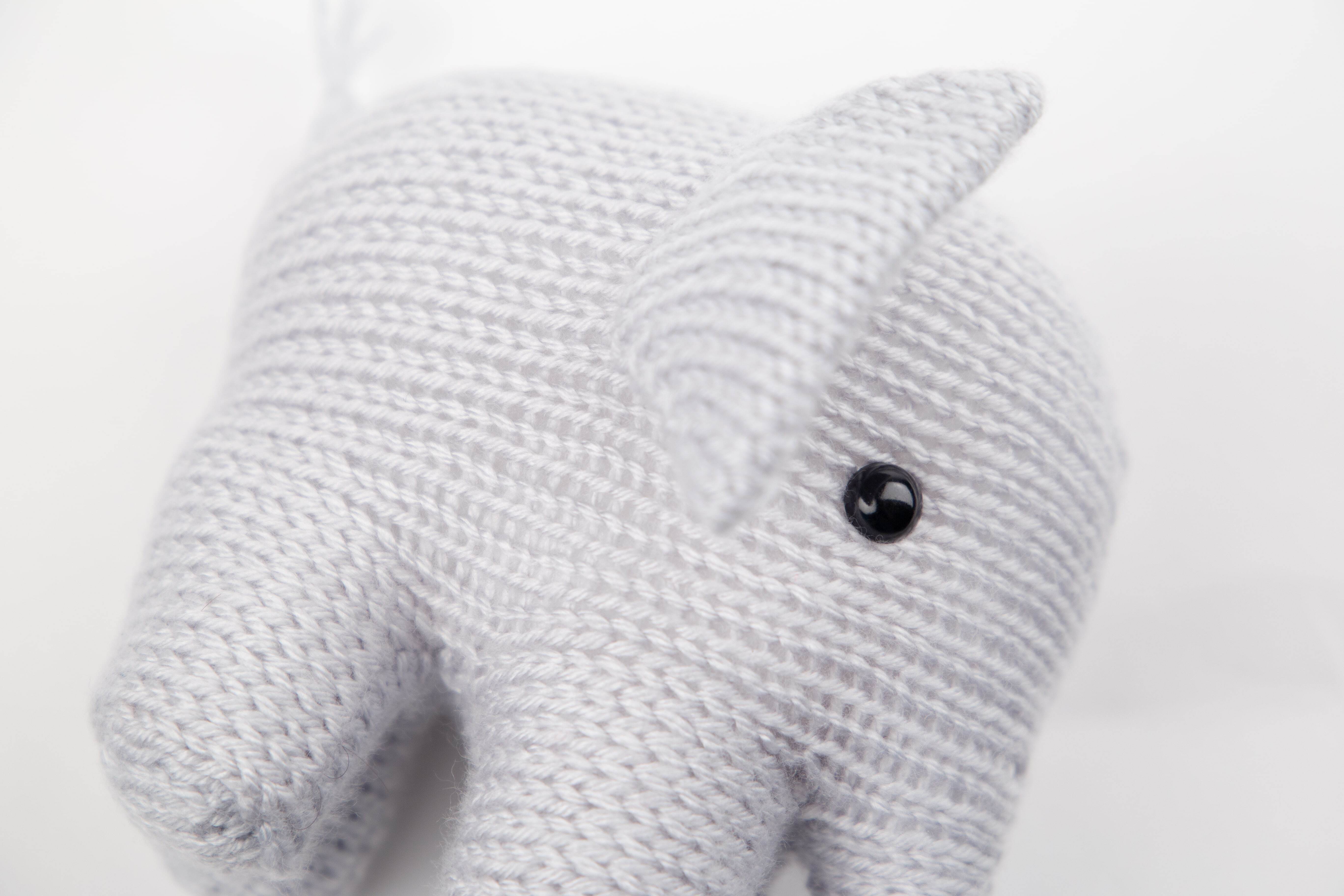 Deramores Mummy and Baby Elephant Toy Knitting Pattern