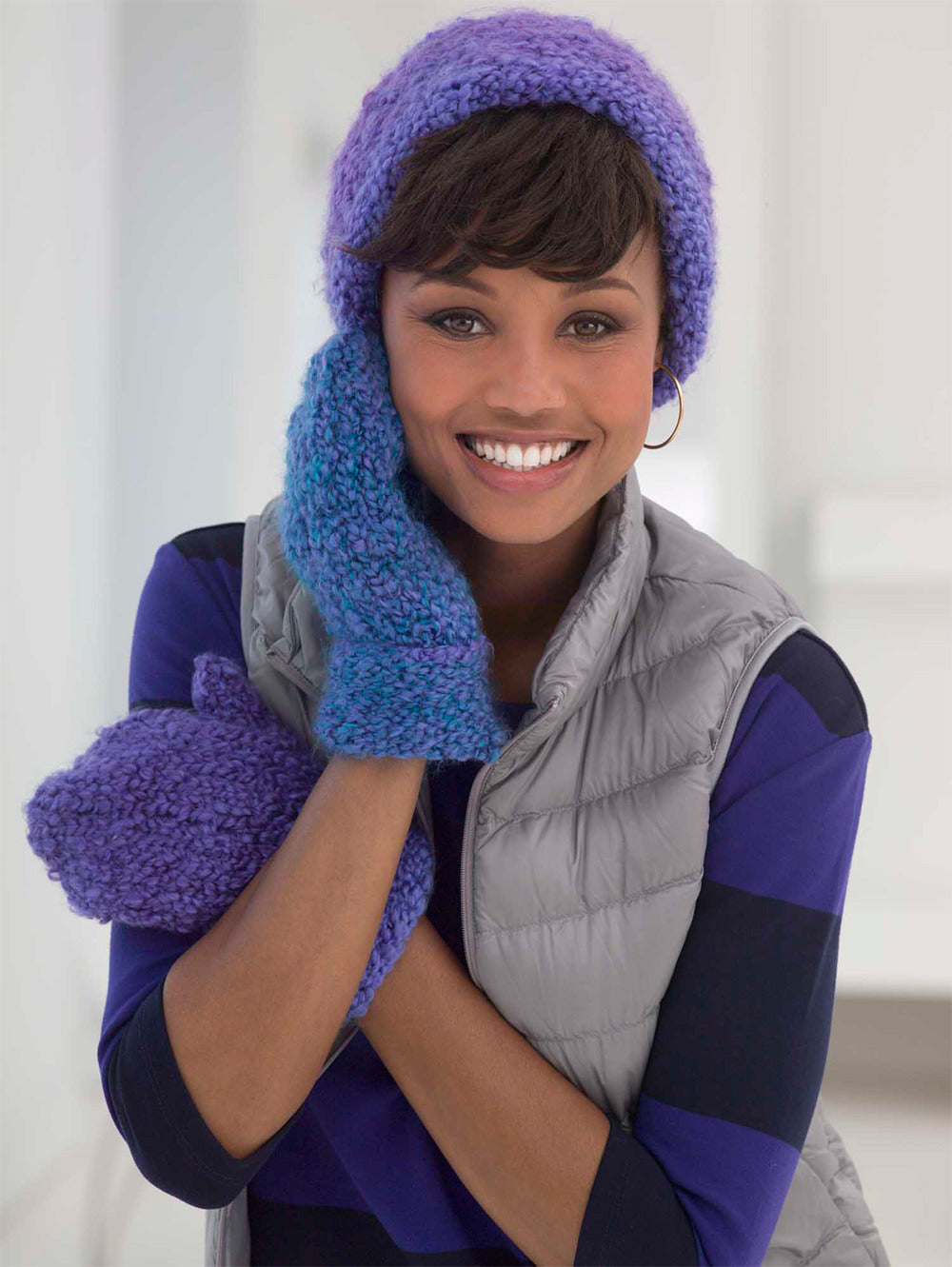 True Blue Hat and Mittens in Lion Brand Homespun Thick & Quick - L