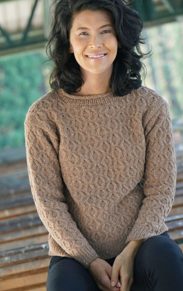 Cascade Yarns DK Hollow Oak Pullover Jumper Knitting Pattern