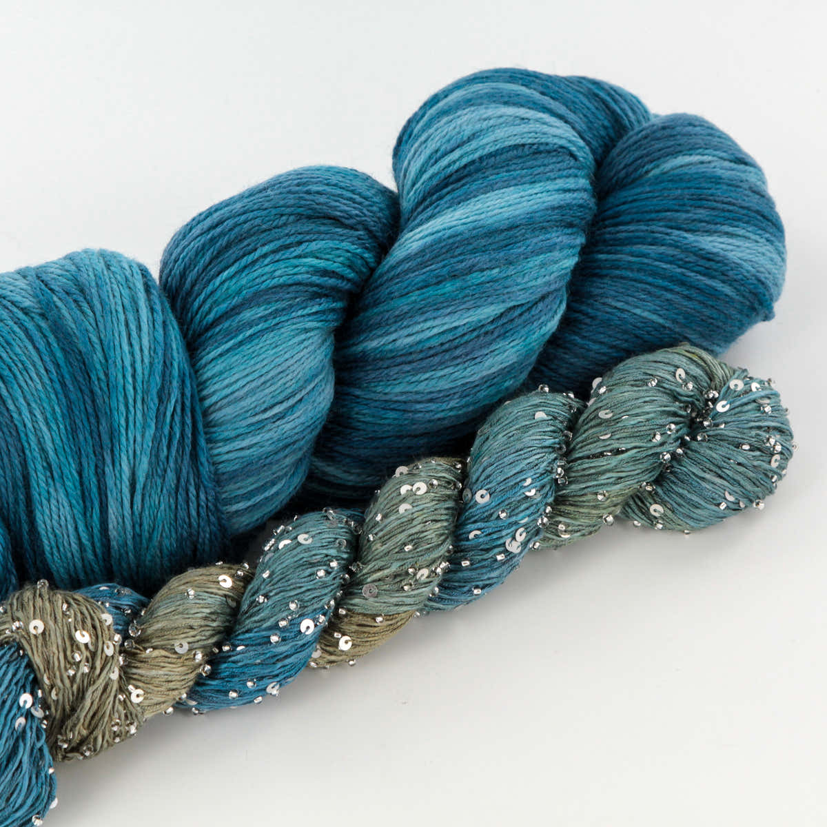 Artyarns Peacock Shawl Kit