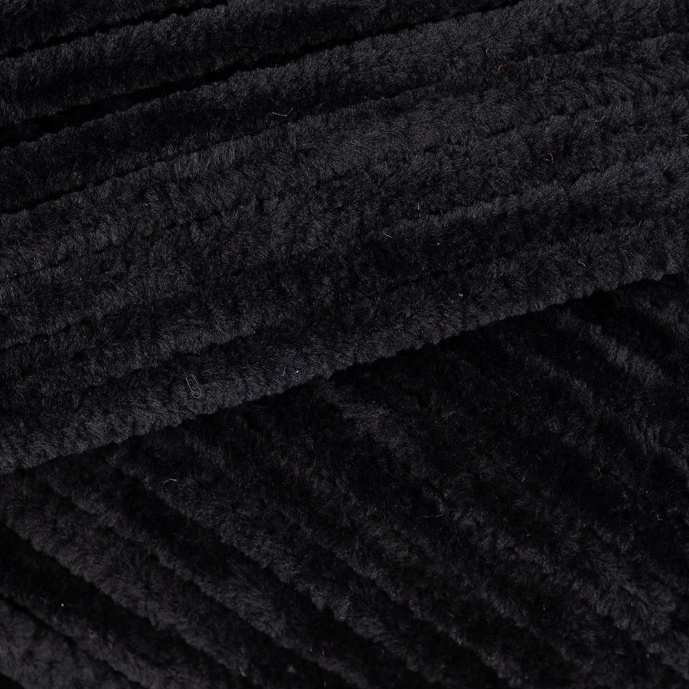 James C. Brett Flutterby Chunky