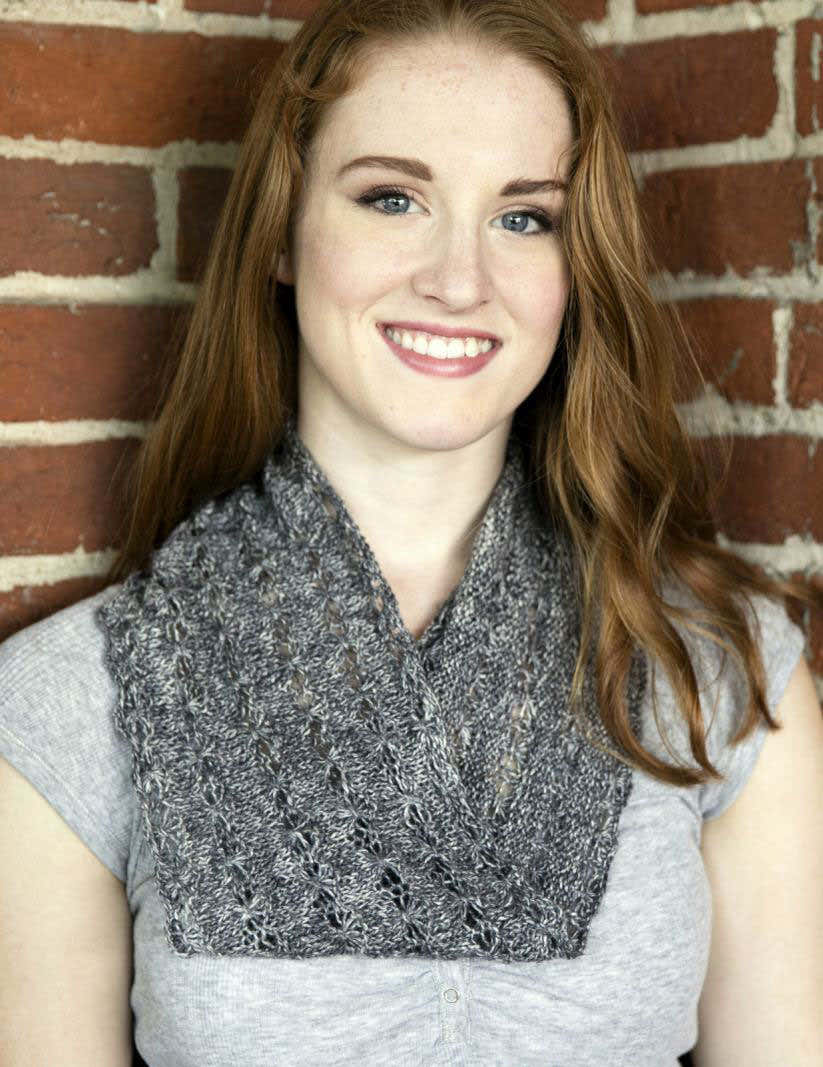 Flower Stitch Cowl Knitting Pattern