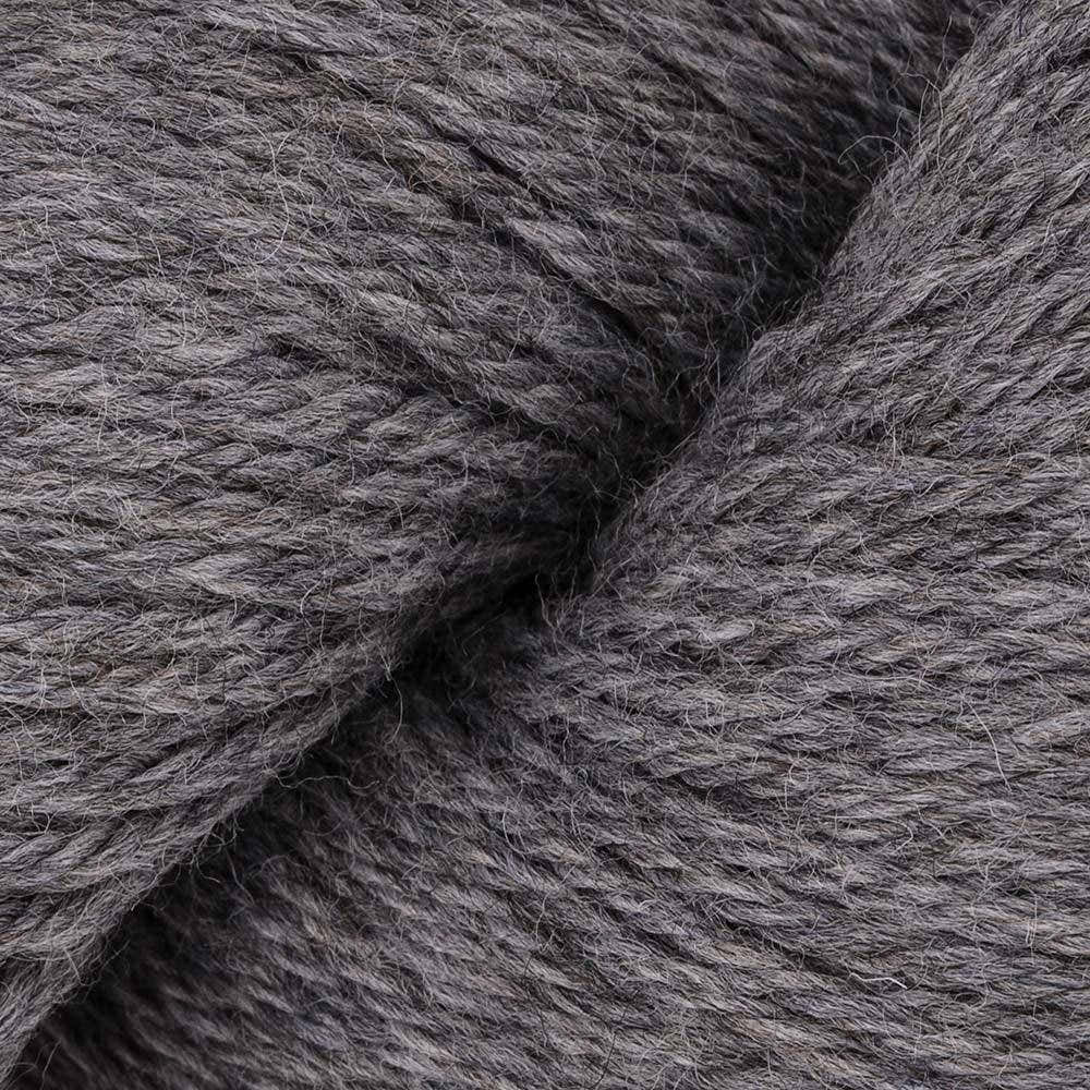 Cascade 220 yarn skein in Greystone Heather - 100% Peruvian Highland wool worsted