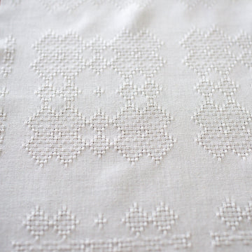 Valley Yarns #130 Lily Lace Runner