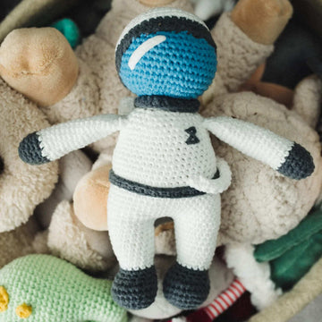 Astronaut Amigurumi in Lion Brand Feels Like Butta - M20412 FB PDF