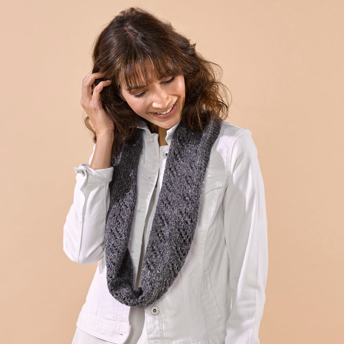 Tahki Yarns Avon Cowl Knitting Pattern