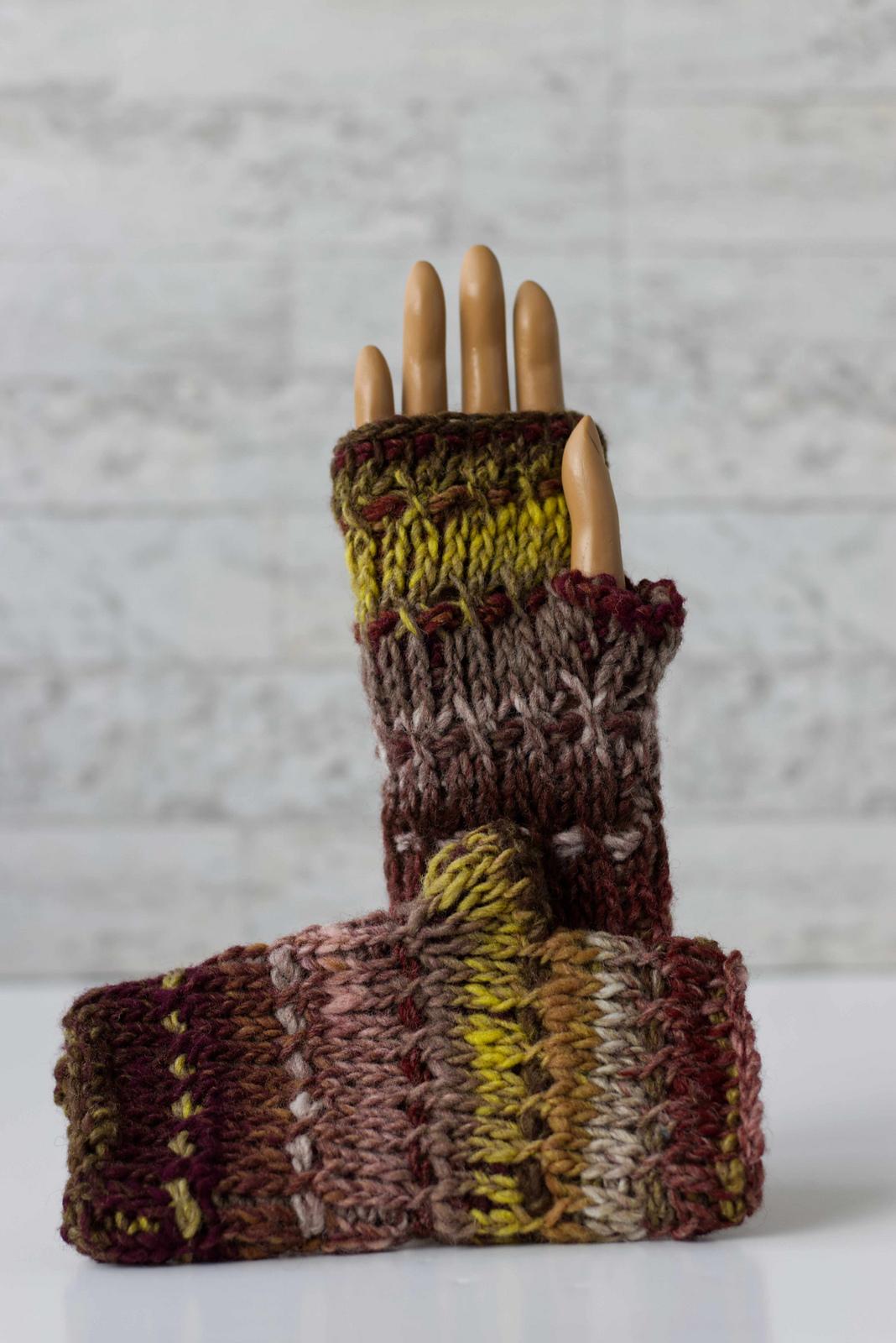 Criss Cross Mitts