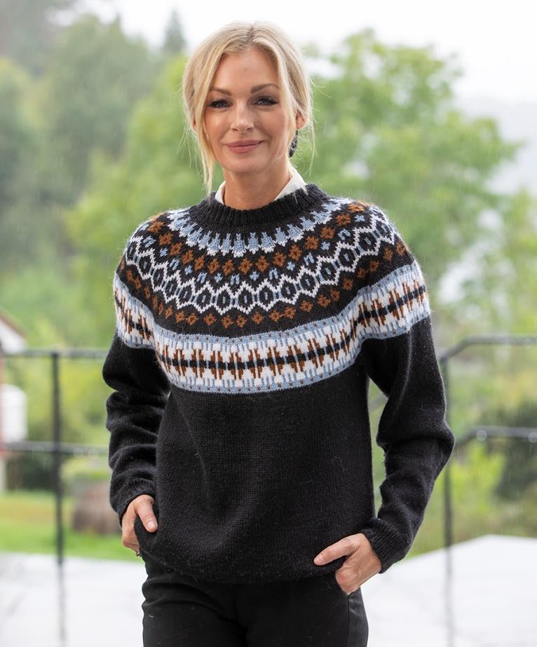Maren Sweater in Viking Garn Alpaca Storm