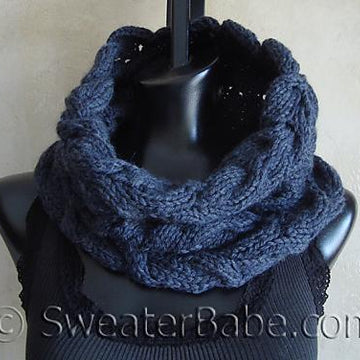 #103 Luscious Cabled Cowl