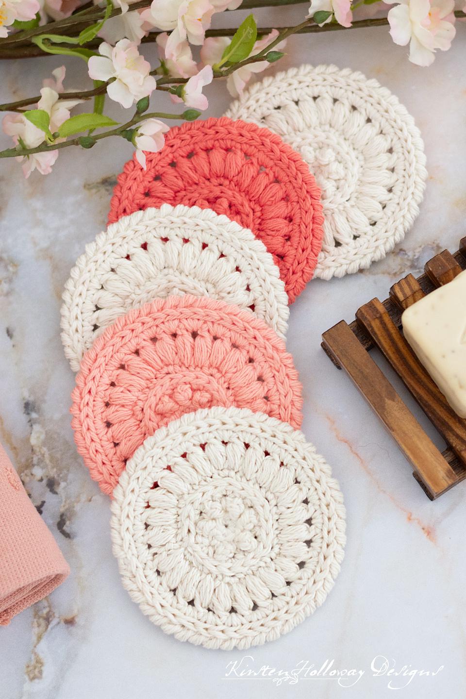 Dainty Dahlia Scrubby Rounds