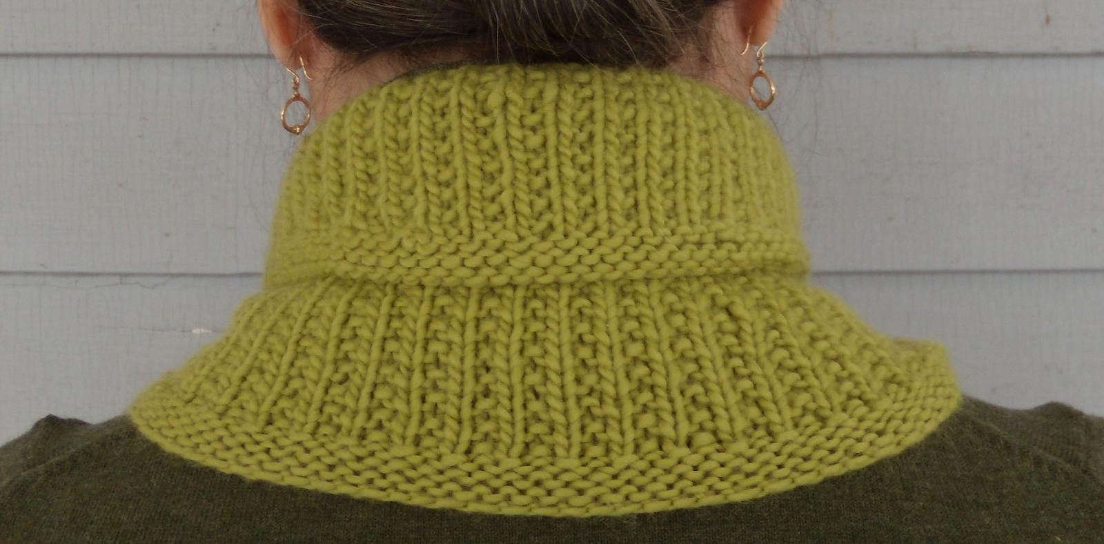 Chesterfield Neckwarmer