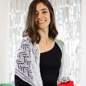 Universal Yarn Snow Dust Shawl Kit
