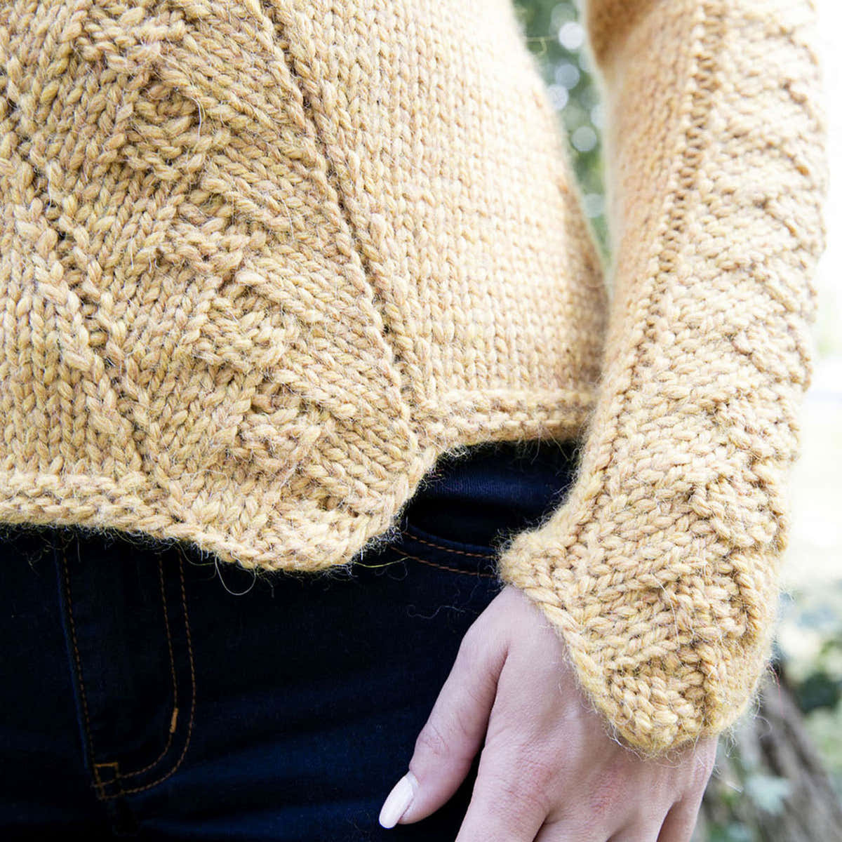 Plymouth Yarn Women's Pullover Jumper Knitting Pattern