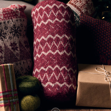 Mistletoe Bolster Cover Cushion Knitting Pattern
