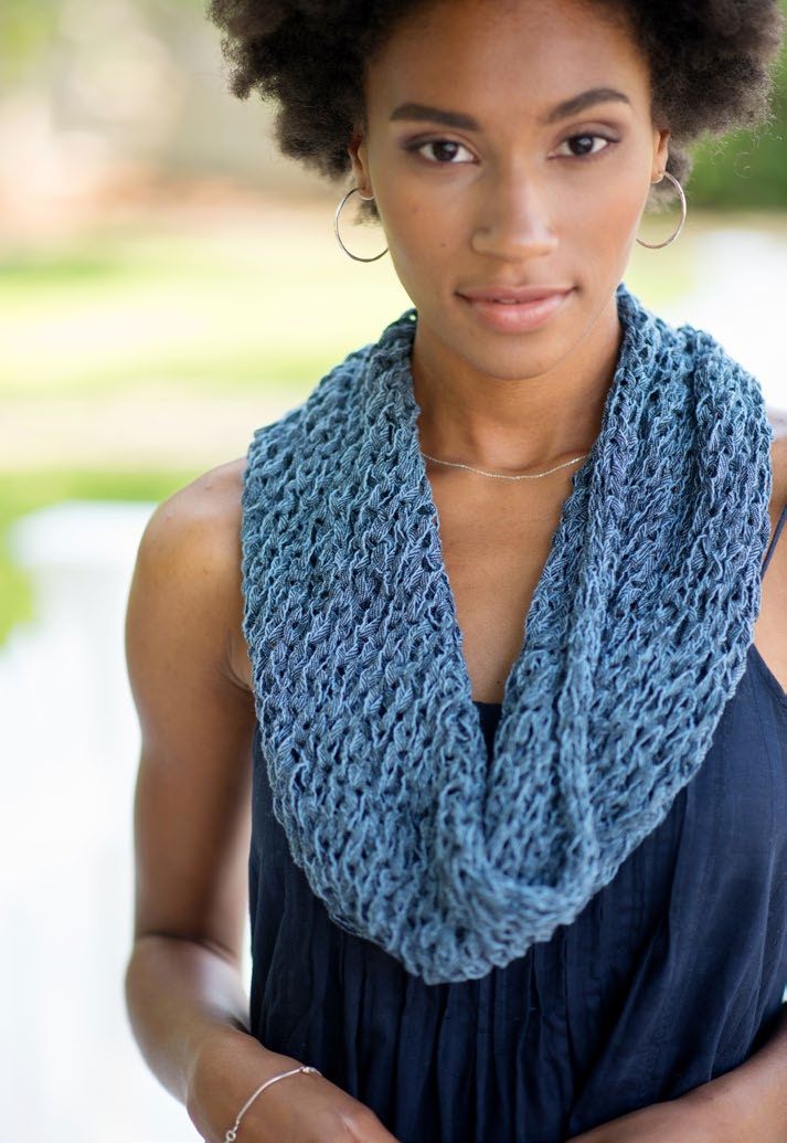 Praia Cowl Knitting Pattern