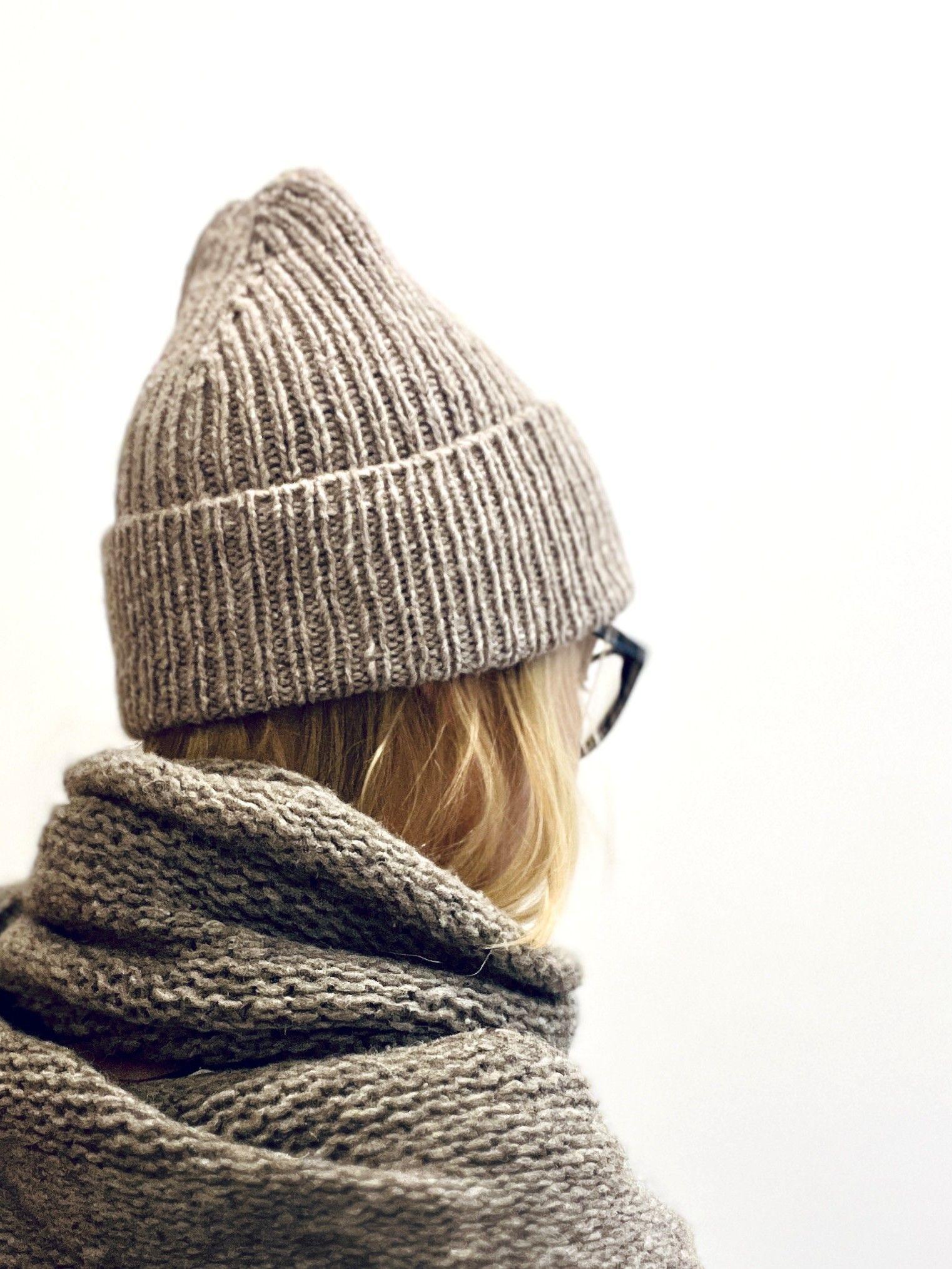 Monday morning (hat)