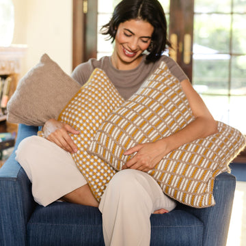 Newport Cushion in Berroco Modern Comfort Knitting Pattern