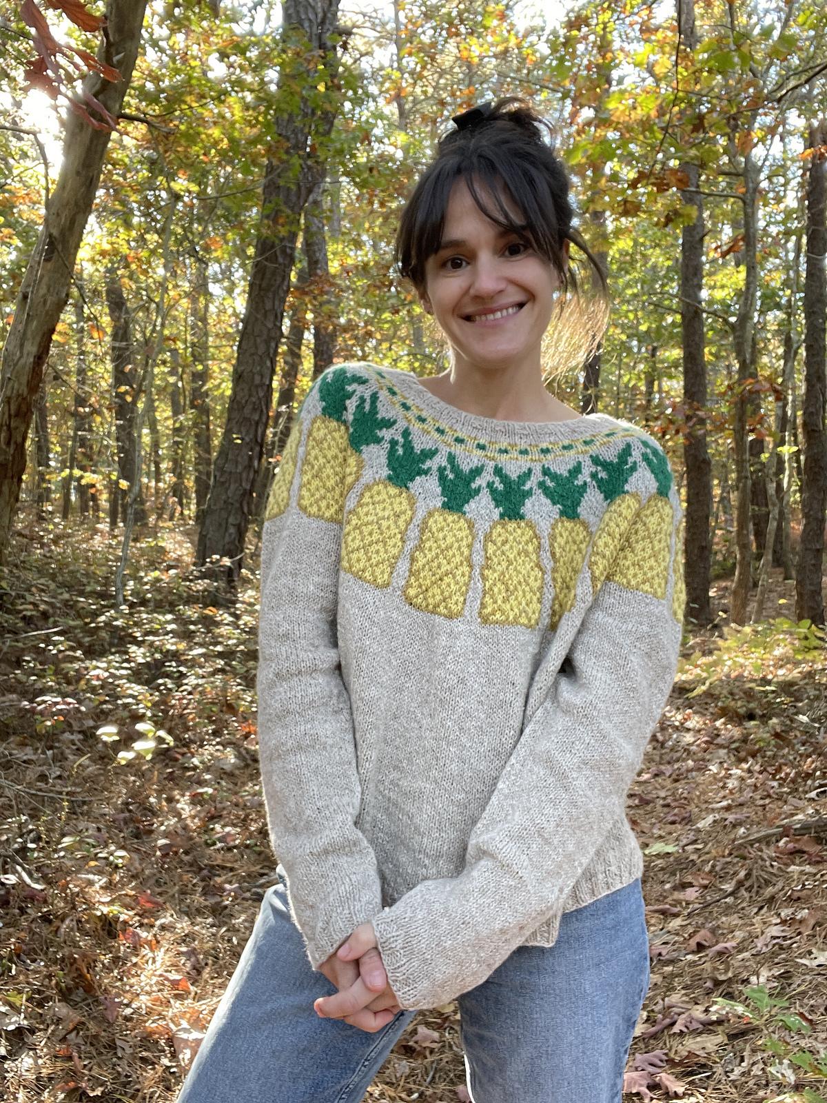 Pineapples Pullover