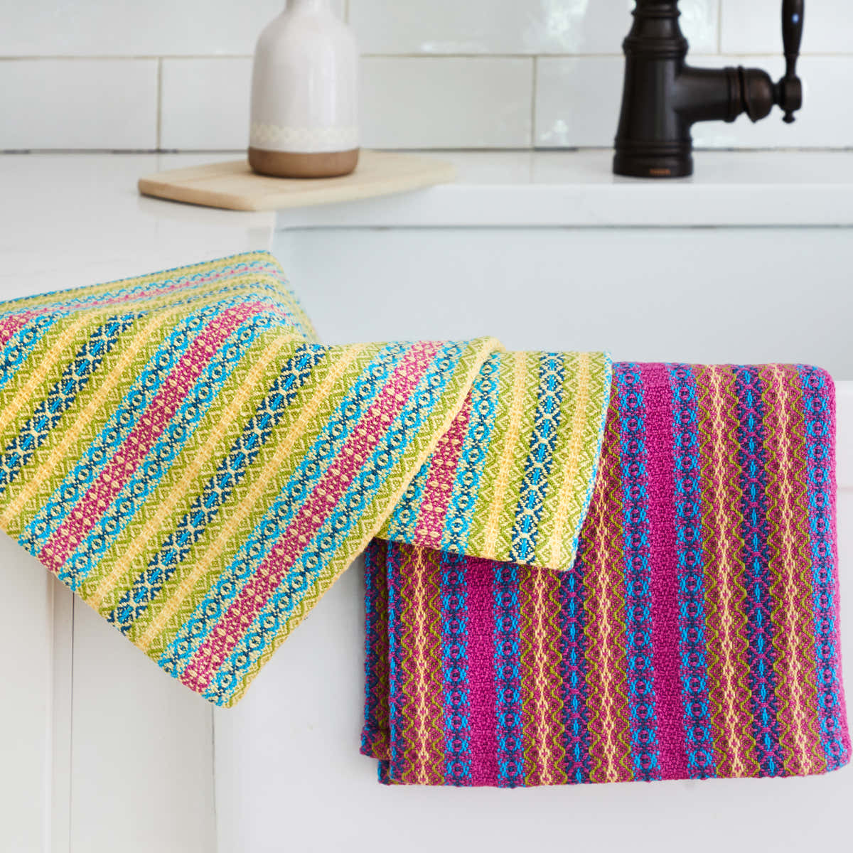 Valley Yarns #206 Twill Party Towels