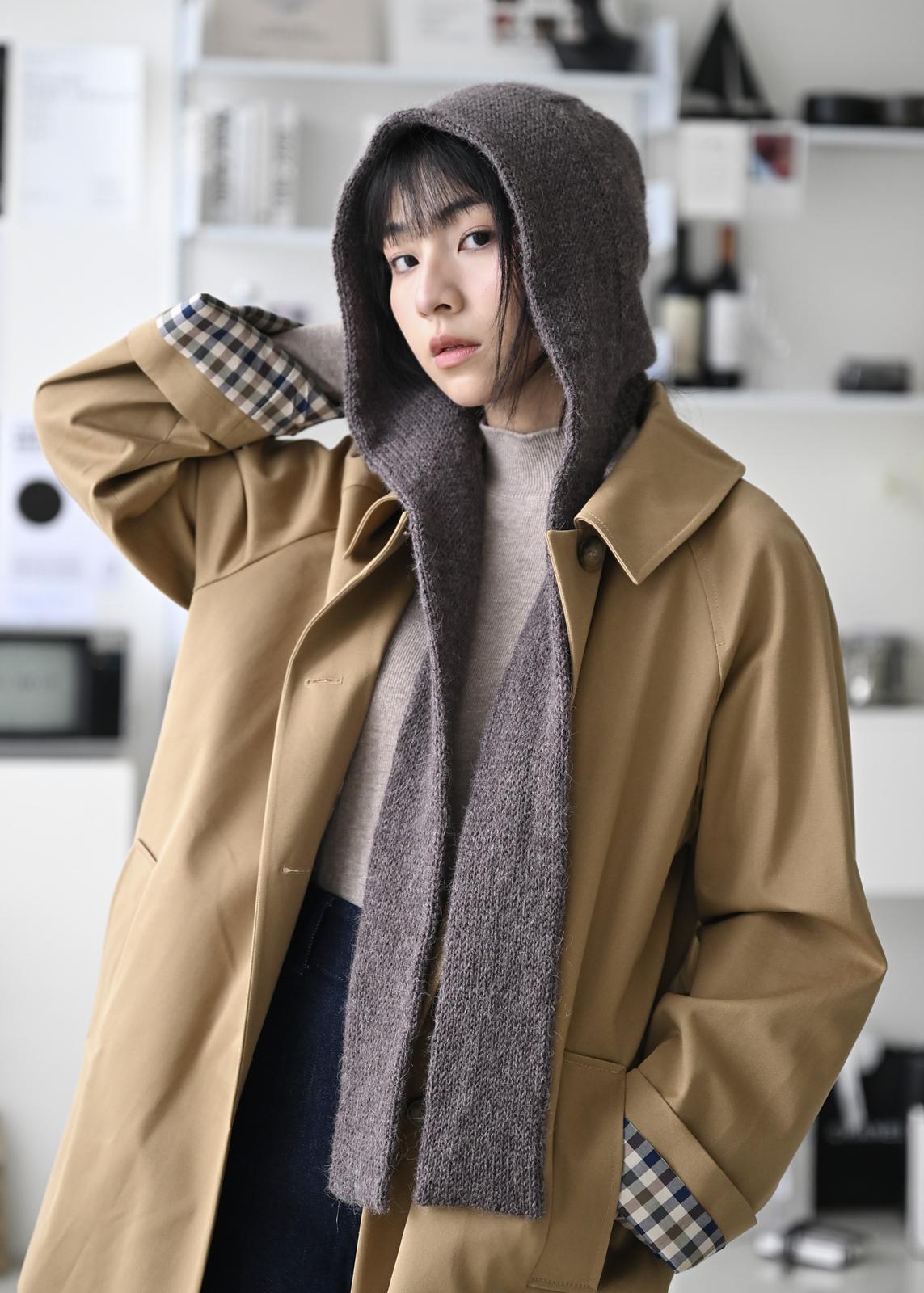 Avely Hood