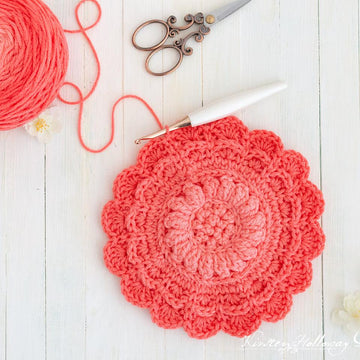 Zinnia Blossom 12-inch Square
