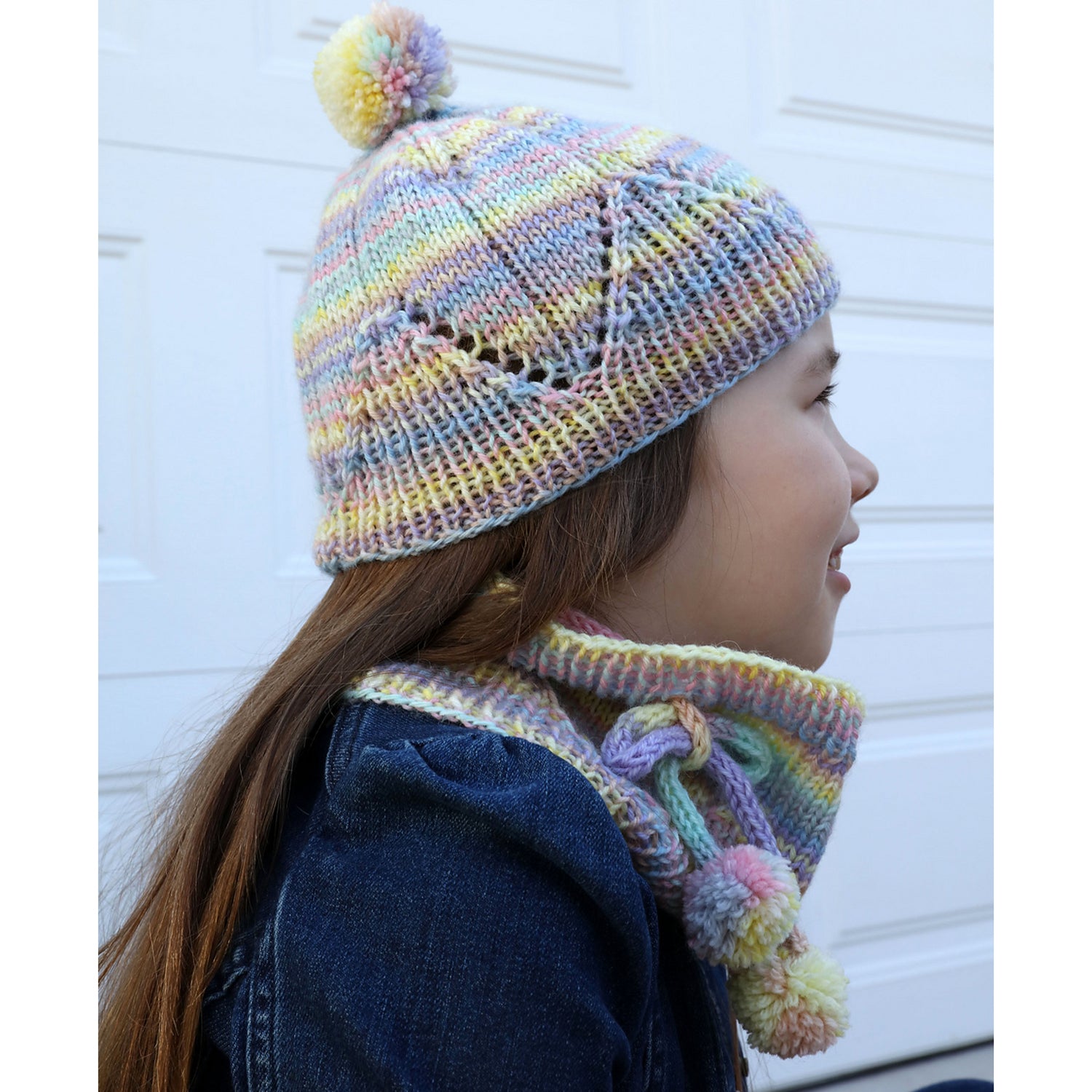 Plymouth Yarn Girl's Rib Hat and Pom Pom Cowl Knitting