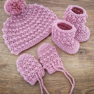 Snowberry Hat Set