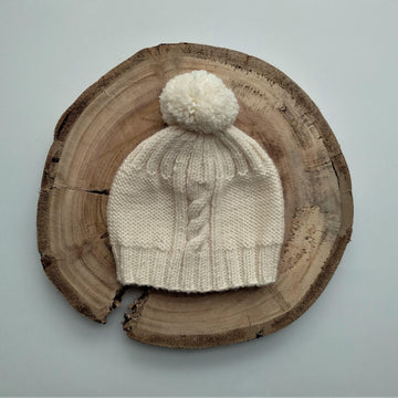 The Piece of Cakle Cable Hat