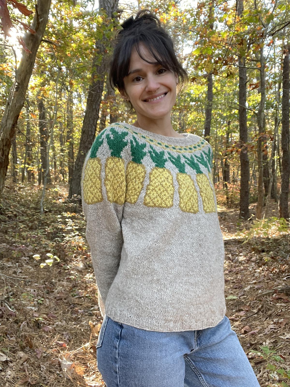 Pineapples Pullover