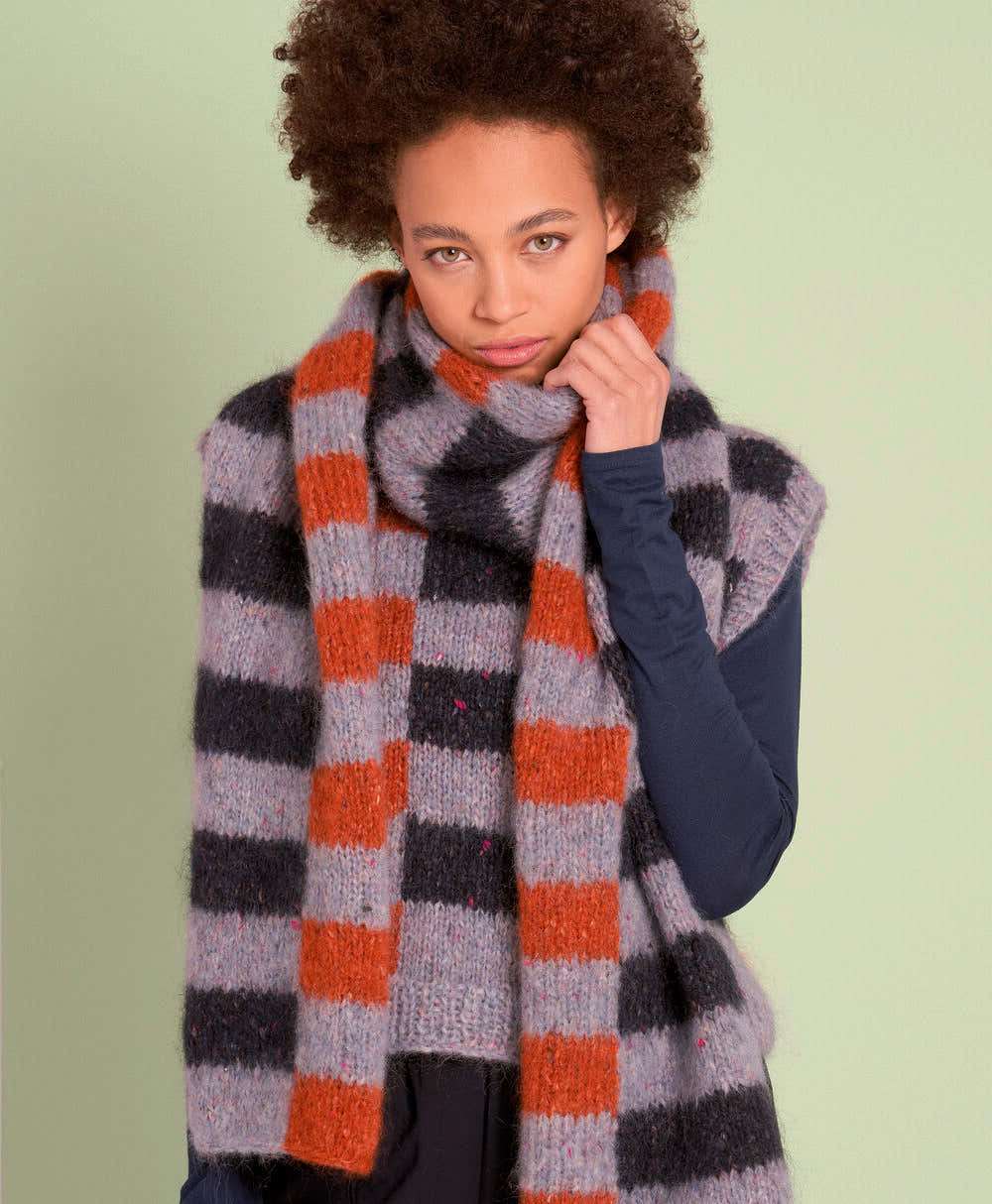 Bowes Scarf Knitting Pattern