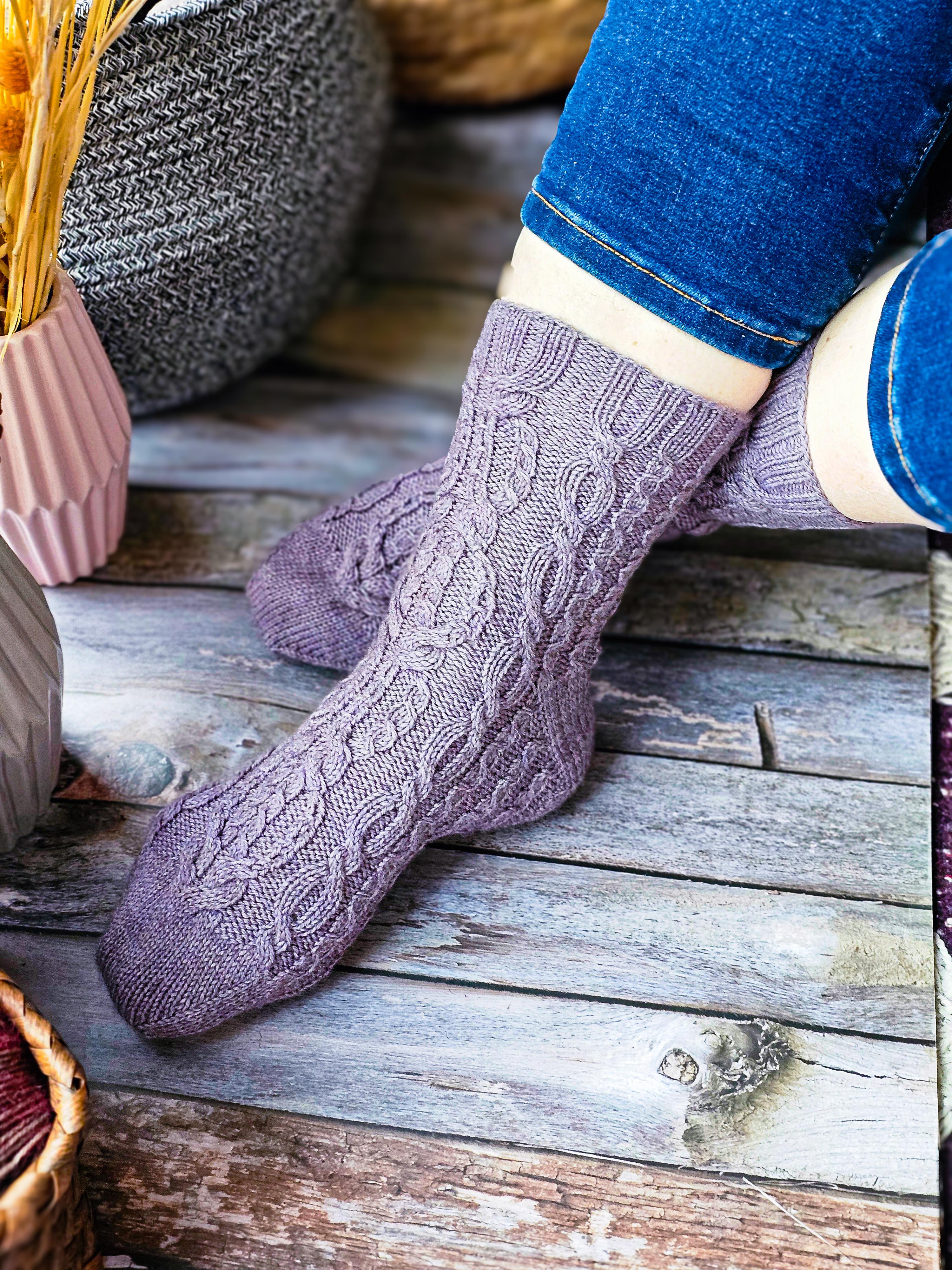 Twirlace Socks